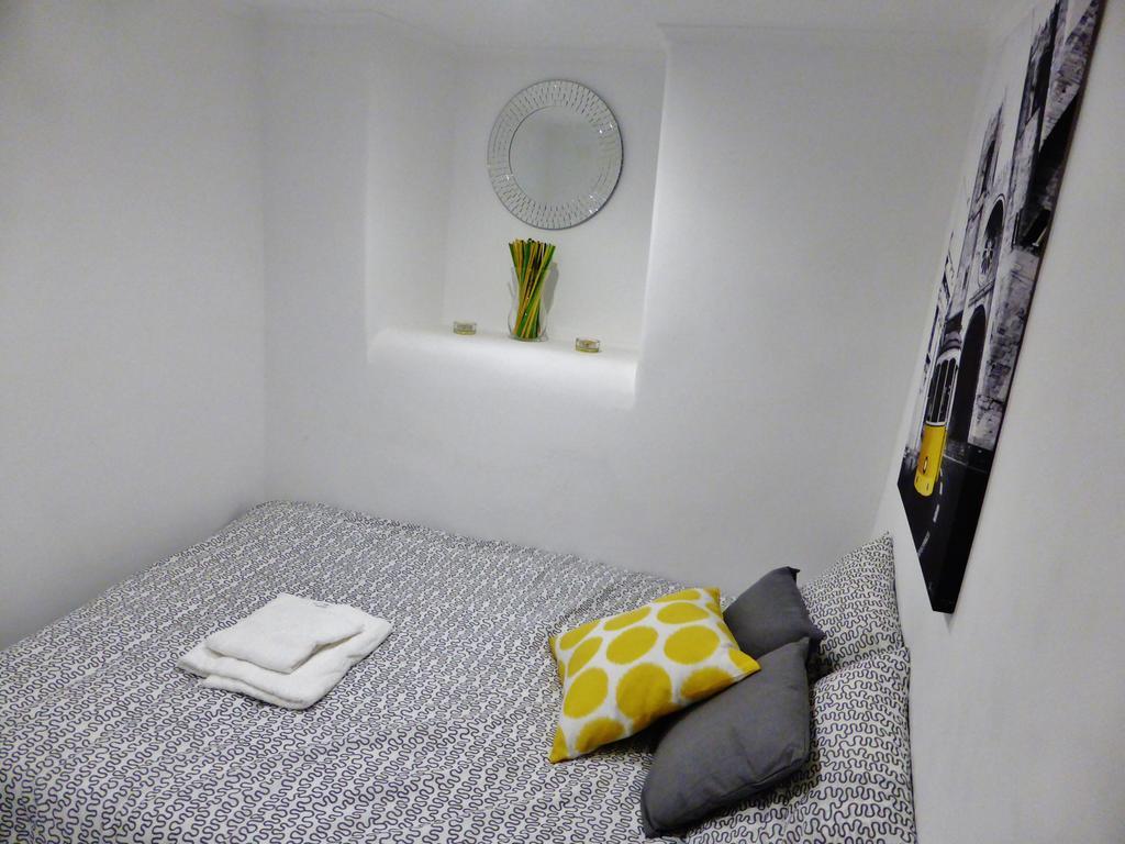 Apartamento Embaixador Mateus Lisboa Quarto foto